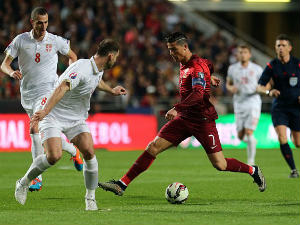 Bóng đá - Phục vụ ĐTQG, Ronaldo cũng gặp "vấn đề"