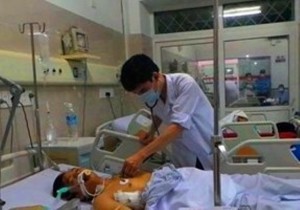 Tin tức trong ngày - Vụ sập giàn giáo: Thêm 2 nạn nhân phải chuyển ra Hà Nội