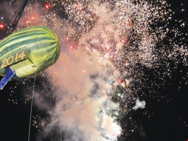 Du lịch - Những màn chào đón năm mới "quái lạ" trên thế giới