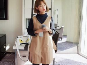 Váy cổ tim và gợi ý mặc đẹp cho nàng 'tong teo'