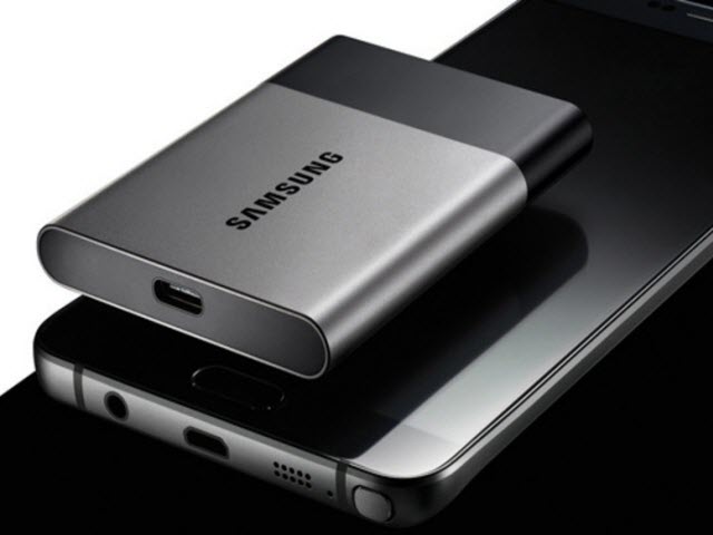 Công nghệ thông tin - Samsung trình làng ổ cứng di động SSD siêu nhỏ