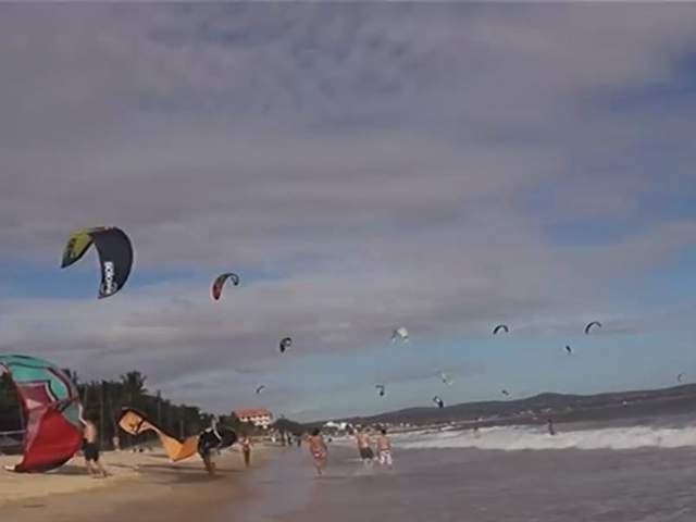 Thể thao - Lướt ván diều, môn thể thao mới lạ tại Việt Nam