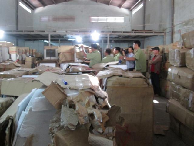Thị trường - Tiêu dùng - Phát hiện kho hàng điện máy Nhật nhập lậu