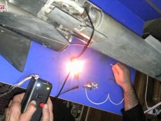 Điểm nóng - IS chế xe hơi không người lái nhồi bom