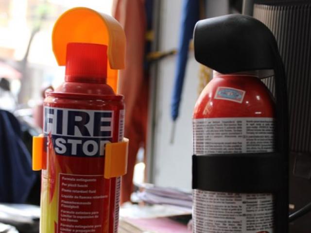 Tin tức trong ngày - Giải đáp 10 nỗi lo về bình cứu hỏa trên xe ô tô