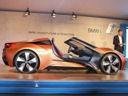 Ô tô - Xe máy - Bất ngờ với siêu xe tự lái BMW i8 Spyder &quot;trong mơ&quot;