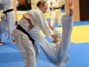 Thể thao - Tổng thống Putin quật ngã tuyển thủ Judo quốc gia