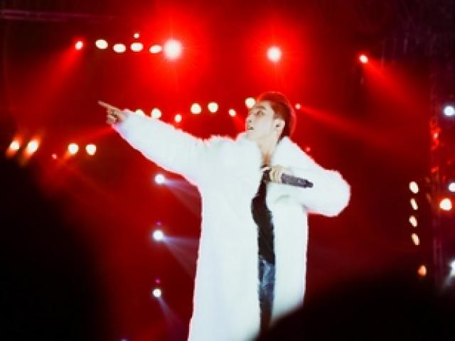 Sao ngoại-sao nội - Sơn Tùng khẳng định đẳng cấp với liveshow hoành tráng