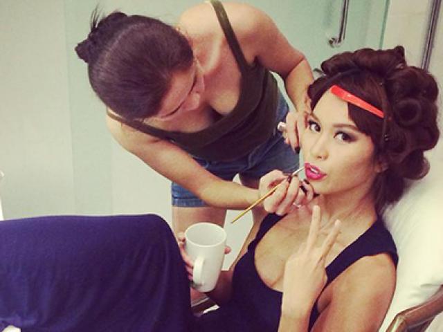 Đời sống Showbiz - 'Đột nhập' hậu trường nóng bỏng của các mỹ nhân Việt