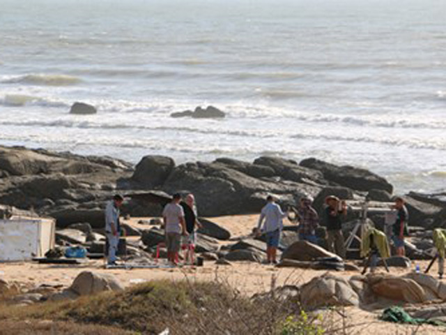 Tin tức trong ngày - Ba nam thanh niên chết đuối khi tắm biển