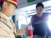 Tin tức trong ngày - Bắt buộc ô tô có bình cứu hỏa: Cả CSGT và tài xế đều lúng túng