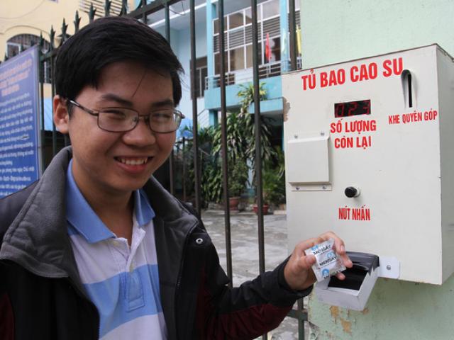 Tin tức trong ngày - Chiếc máy “nhạy cảm” ở Đà Nẵng đắt khách