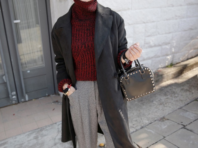 Thời trang công sở - 3 lý do khiến bạn không nỡ từ chối áo len cổ lọ