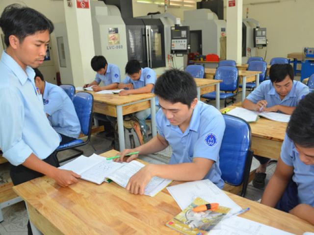 Giáo dục - du học - Trường nghề “cháy hàng”