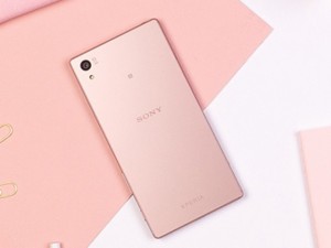 Cận cảnh Sony Xperia Z5 màu hồng vừa ra mắt