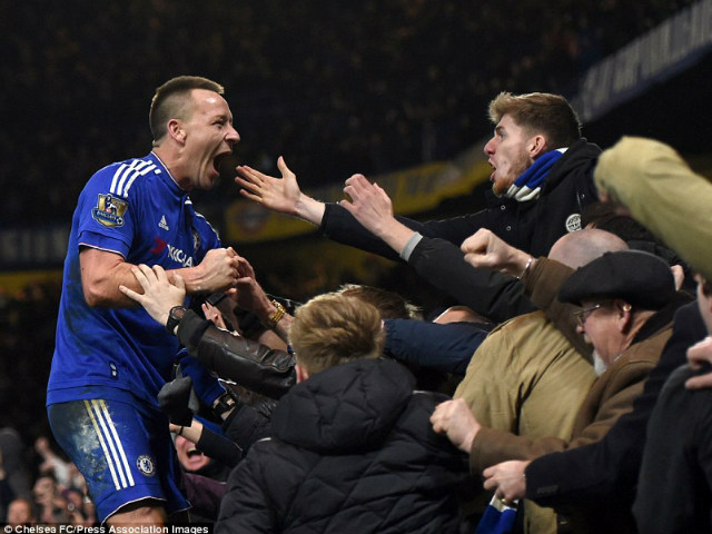 Bóng đá - Terry "lập công chuộc tội" giúp Chelsea thoát hiểm