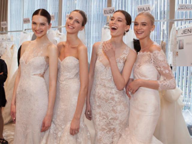 Thời trang - 10 mẫu váy biến cô dâu thành nữ hoàng trong ngày cưới