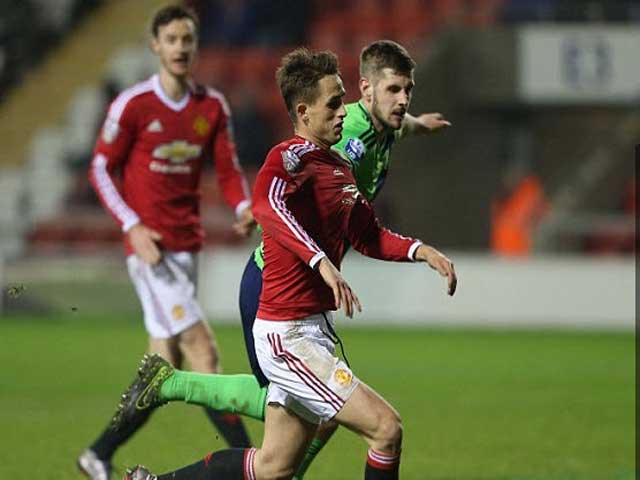 Bóng đá Ngoại hạng Anh - Trở lại MU, Januzaj tỏa sáng ở đội… U21