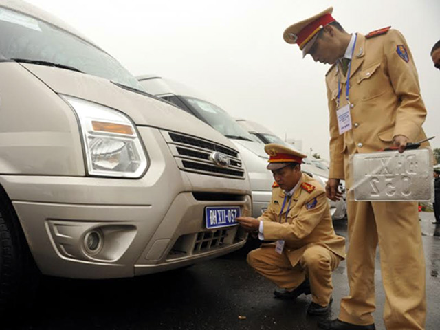 Tin tức trong ngày - Xe ô tô phục vụ Đại hội Đảng XII mang biển số riêng