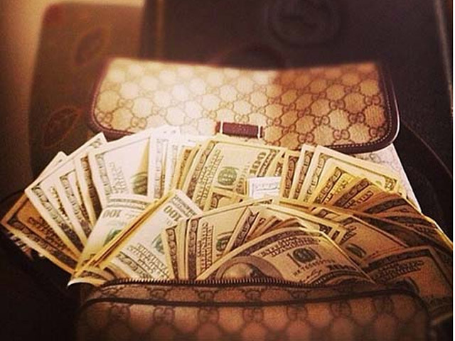 Bạn trẻ - Cuộc sống - Cuộc sống ngập trong tiền của thanh niên Mexico