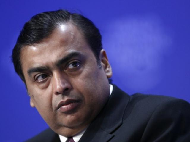 Tài chính - Bất động sản - Tỷ phú Ấn Độ "tiền đầy túi" dù giá dầu giảm