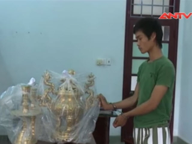Video An ninh - Cận Tết, trộm đua nhau oanh tạc nơi thờ tự