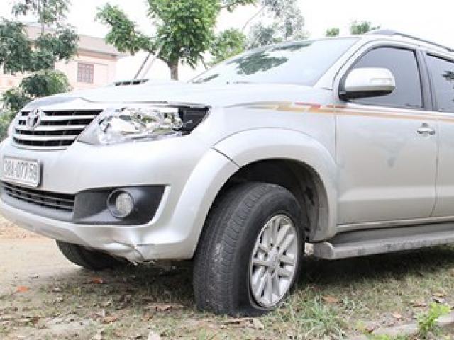 Pháp luật - Xử phạt giám đốc gây tai nạn rồi rút súng dọa dân