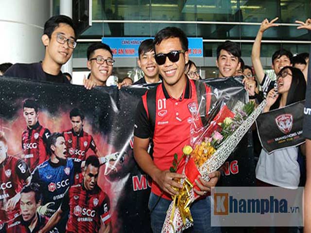 Bóng đá - "Hot boy" tuyển Thái Lan hút hồn fan nữ Việt