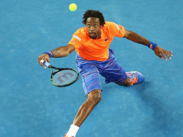 Thể thao - Hot shot: Vờn đối thủ, "Gã điên" Monfils trả giá