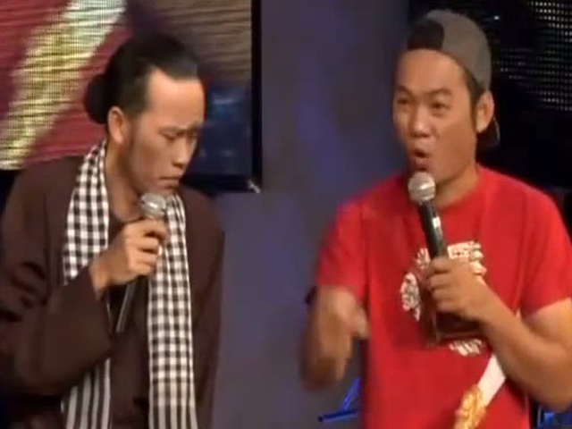 Video Clip Cười - Hoài Linh đau đầu với hai cậu con trai "học dốt"