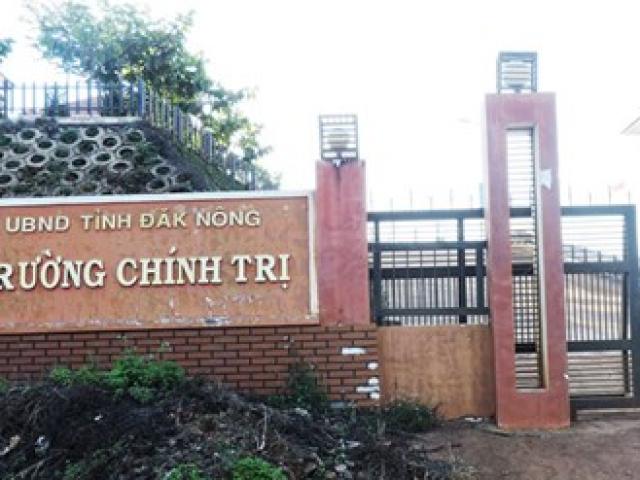 Giáo dục - du học - Hiệu trưởng bắt học viên đóng 300 triệu đồng để trả phí taxi