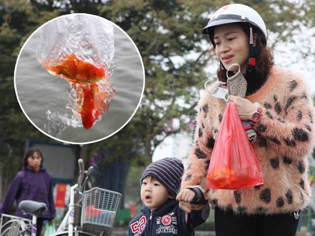 Tin tức trong ngày - Sợ "tắc đường", người Hà Nội tiễn Táo quân về trời sớm