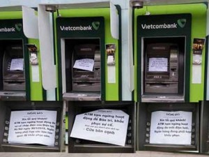 Tin tức Việt Nam - Hàng loạt máy ATM  “lăn ra ốm” dịp cận Tết