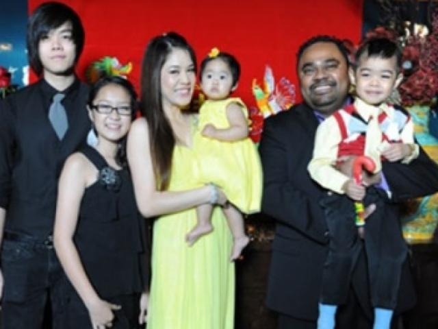 Đời sống Showbiz - Sao Việt xa quê dạy con ý nghĩa của ngày Tết cổ truyền