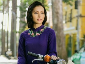 Ngôi sao điện ảnh - Phương Trinh Jolie lạ lẫm với hình ảnh quý cô Sài Gòn xưa