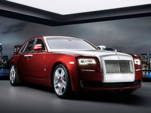 Ô tô - Xe máy - Ngắm Rolls-Royce Ghost Red Diamond đính 41 viên kim cương