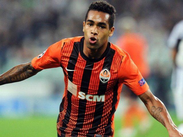 Bóng đá - 35 triệu bảng, SAO Brazil bỏ Liverpool đến Trung Quốc