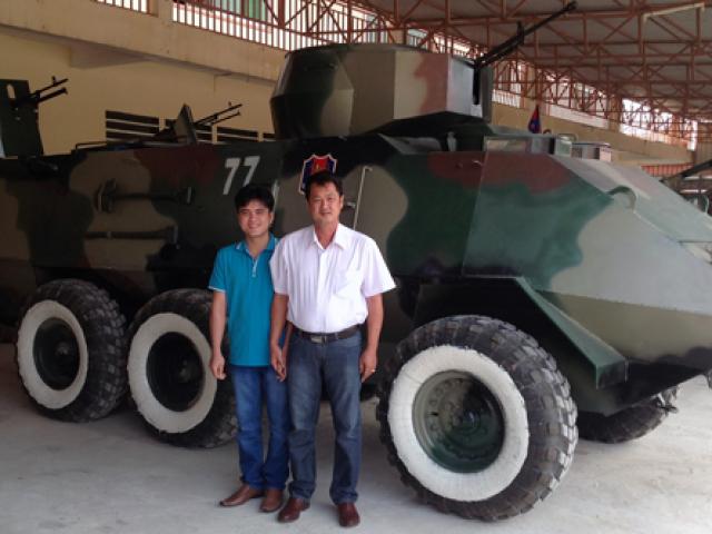 Tin tức trong ngày - “Hai lúa” Việt chế tạo xe bọc thép: Người được Campuchia nể phục