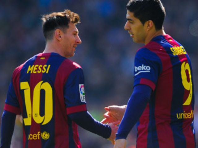 Tin bên lề bóng đá - Sao 360 độ 5/2: Messi tặng Suarez quà kỉ niệm chiến thắng