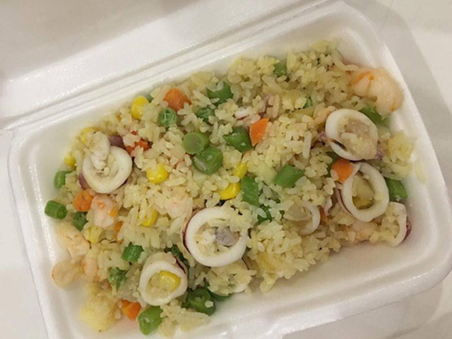 Tin tức trong ngày - Đà Nẵng: "Sốc" nặng với hộp cơm giá 200.000 đồng!