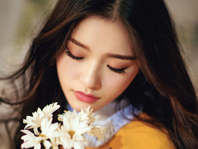 Phim - Cận cảnh nhan sắc nàng thơ 9X mới của Châu Tinh Trì