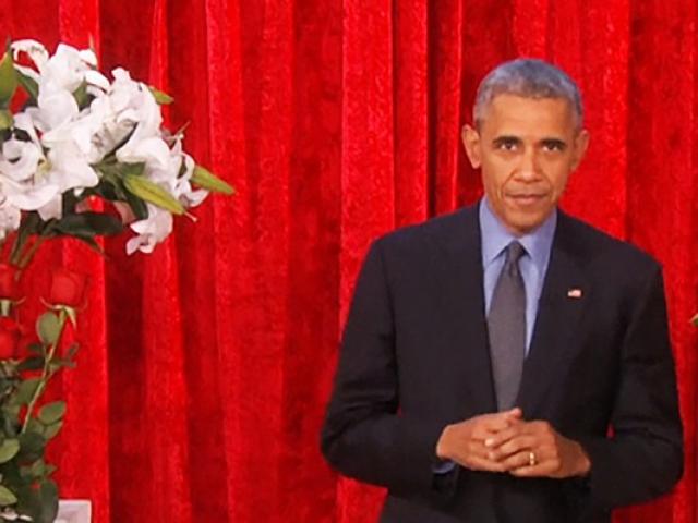 Thế giới - Obama tỏ tình mùi mẫn với vợ trên sóng truyền hình