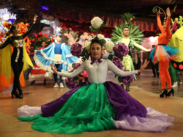 Tin tức du lịch - Rộn rã lễ hội hoa xuân Bà Nà Hills