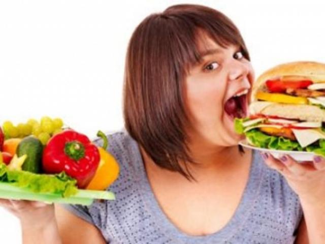 Sức khỏe đời sống - Ăn tối quá muộn và những tác hại không ngờ