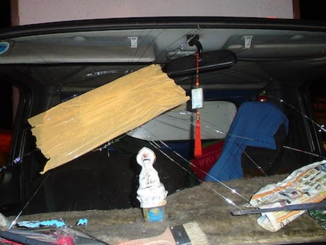 Tin tức trong ngày - Ô tô liên tiếp bị ném đá trên cao tốc Long Thành