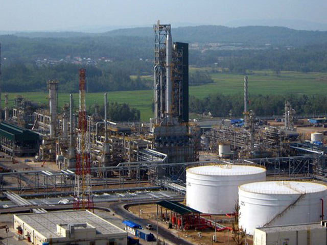 Thị trường - Tiêu dùng - Chủ tịch Nhà máy Lọc dầu Dung Quất: Nguy cơ đóng cửa là thật