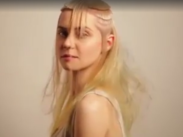 Thời trang công sở - "Màn cắt tóc xấu nhất lịch sử" gây bão mạng xã hội