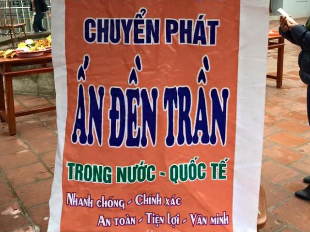 Tin tức trong ngày - Dịch vụ “lạ”: Chuyển phát nhanh ấn đền Trần