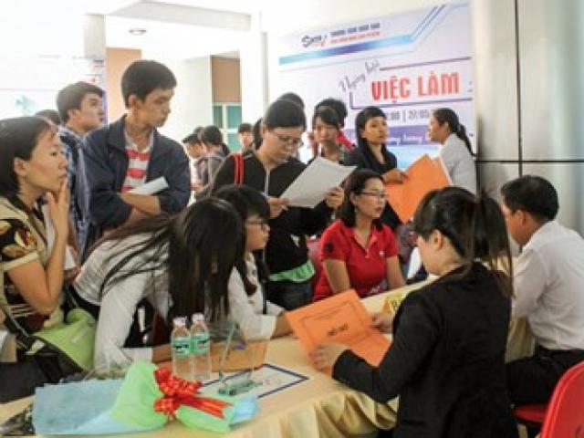 Đầu tư - Ồ ạt tuyển lao động đầu năm