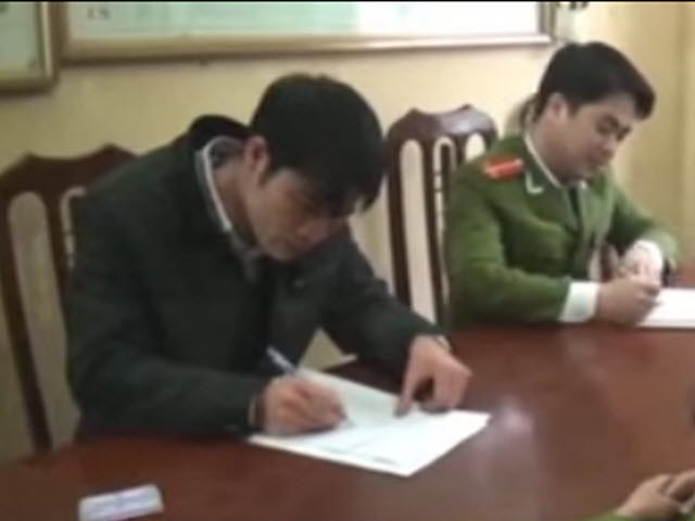 Video An ninh - Thông đồng với con bán thiếu nữ làm “vợ” lão ông TQ